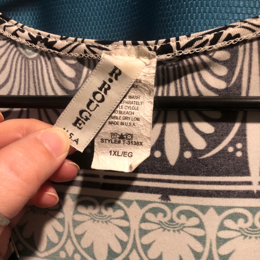 Flowy Pattern Top - image 2